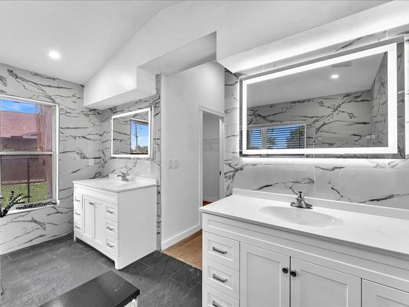 2928 Southeast Bella Road Port St. Lucie, FL 34984 - Photo 25 of 31 Master bath - double sinks