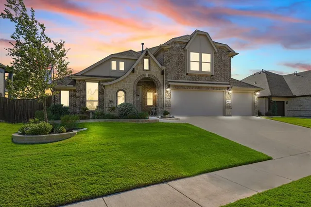 $599,000 | 1037 Elmwood Drive, Justin, TX 76247