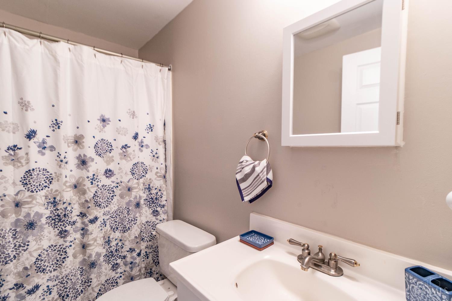 111 Ridge Road, Unit 203 Lebanon, OH 45036 - Photo 12 of 20 Gallery Image 12