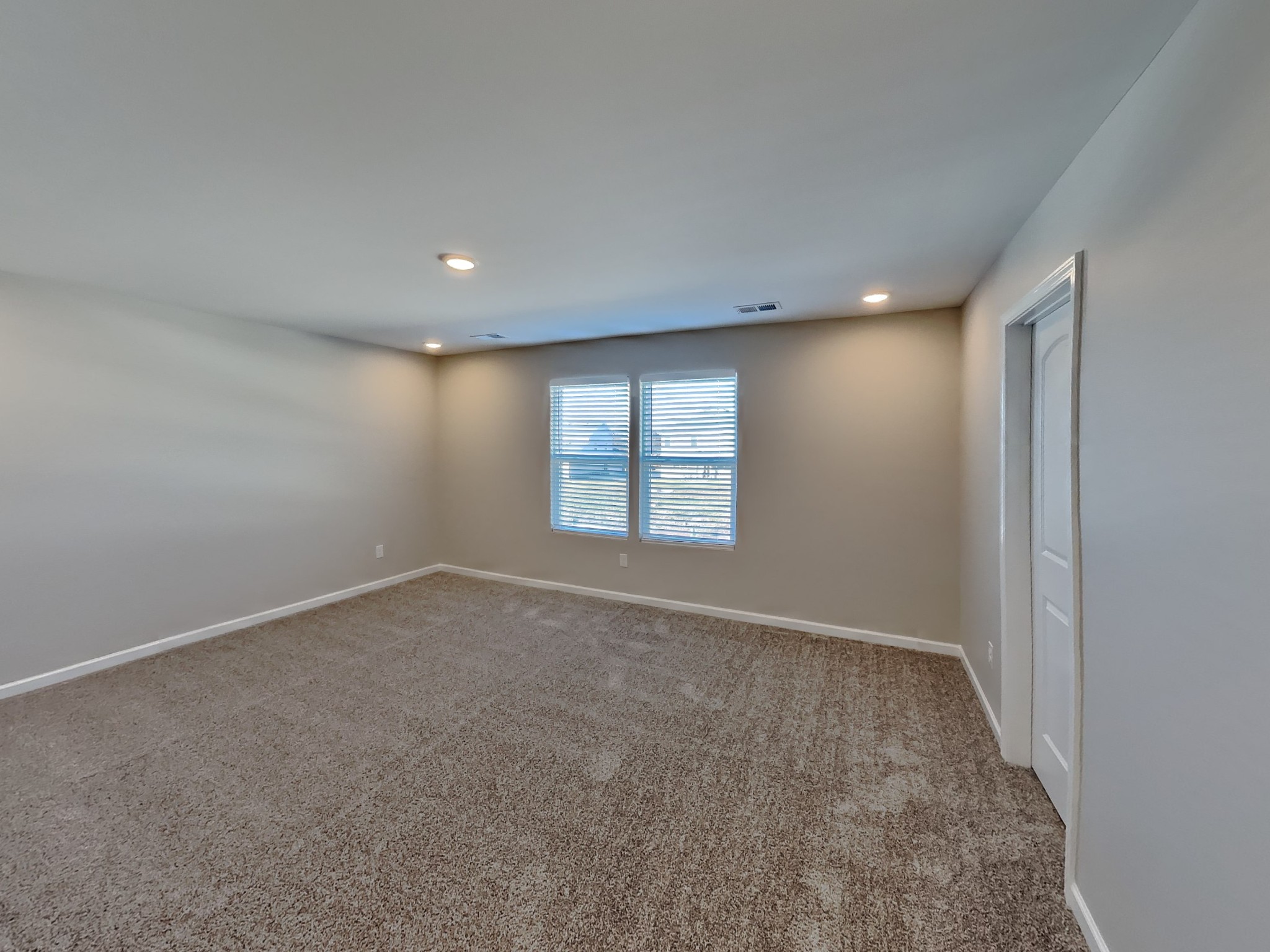 819 Averitt Lane Lebanon, TN 37087 - Photo 7 of 18 an empty room with windows