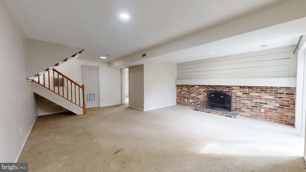 $3,350 | 12043 Stoneford Drive, Woodbridge, VA 22192