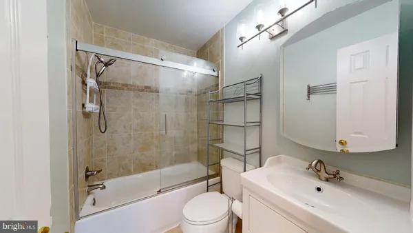 $3,350 | 12043 Stoneford Drive, Woodbridge, VA 22192