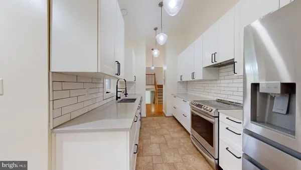 $3,350 | 12043 Stoneford Drive, Woodbridge, VA 22192