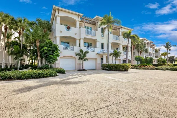 $1,985,000 | 729 South Harbor Drive, Unit 1, Boca Grande, FL 33921