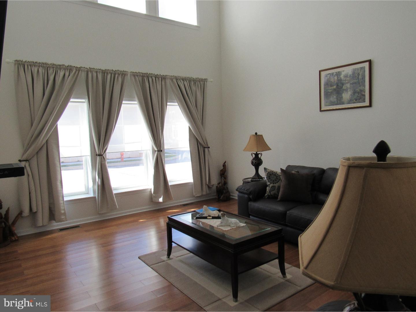 2327 Roma Drive Philadelphia, PA 19145 - Photo 4 of 22 Gallery Image 4
