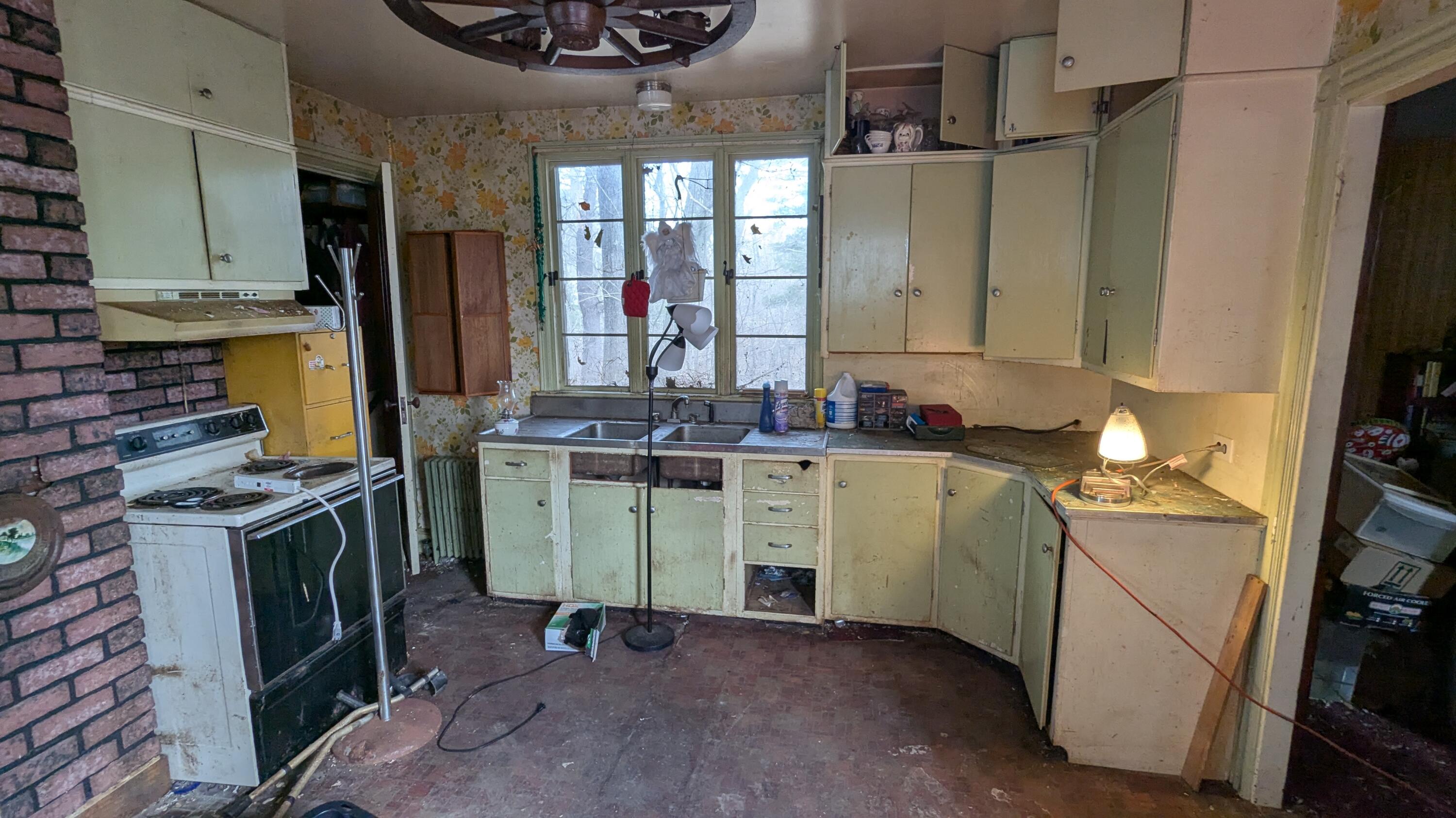 42 Main Street Windham, ME 04062 - Photo 3 of 15 1000029742