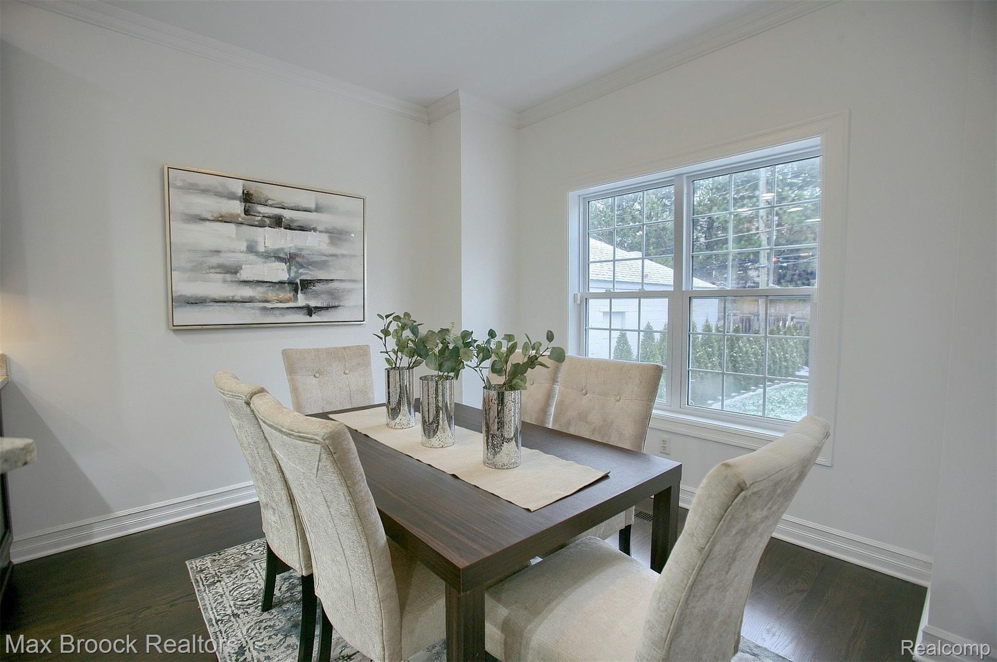 907 Ruffner Avenue Birmingham, MI 48009 - Photo 13 of 40 Breakfast Nook.jpg