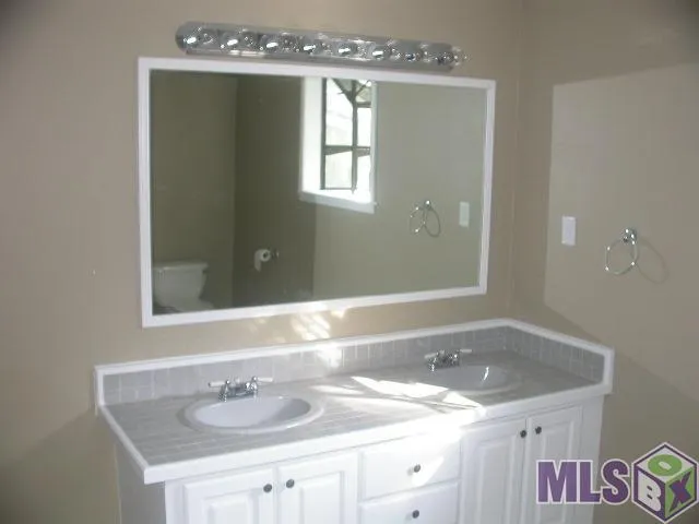 $2,400 | 1977 Cherrydale Avenue, Baton Rouge, LA 70808