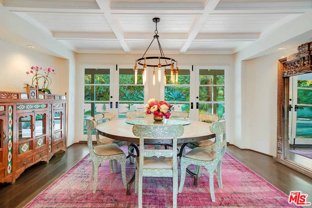 11670 Duque Drive Studio City, CA 91604 - Photo 7 of 48 a view of a dining room with furniture window and wooden floor