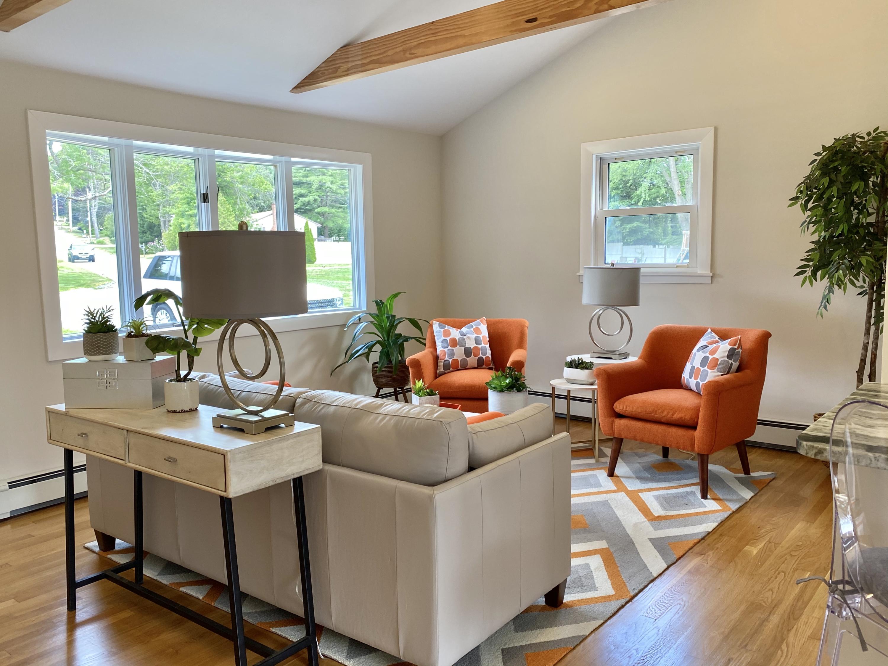 24 Hamlin Road Falmouth, ME 04105 - Photo 8 of 19 living room