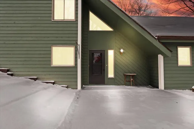 $649,000 | 6055 Shaftsburg Road, Williamston, MI 48895