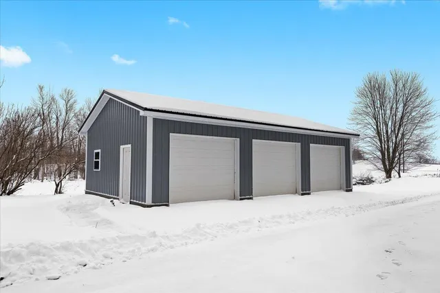 $649,000 | 6055 Shaftsburg Road, Williamston, MI 48895