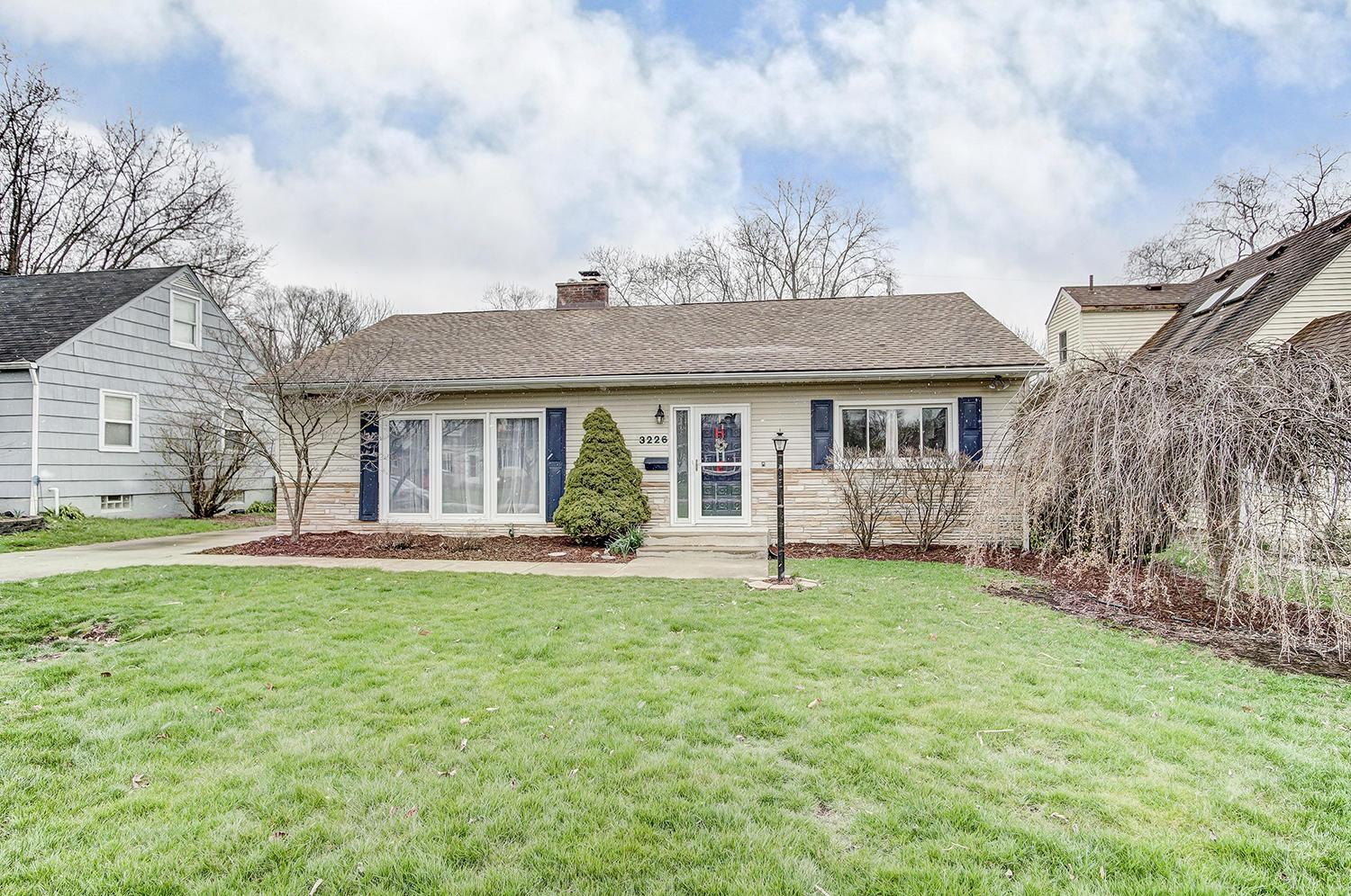 3226 Kenyon Road Upper Arlington, OH 43221 - Photo 1 of 14