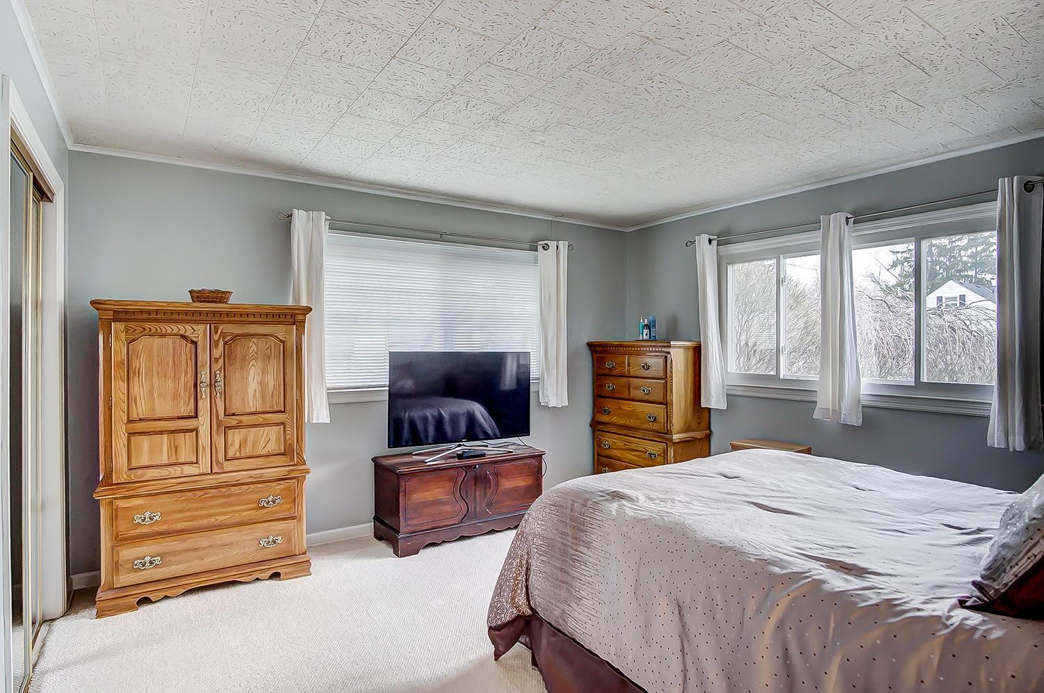 3226 Kenyon Road Upper Arlington, OH 43221 - Photo 9 of 14