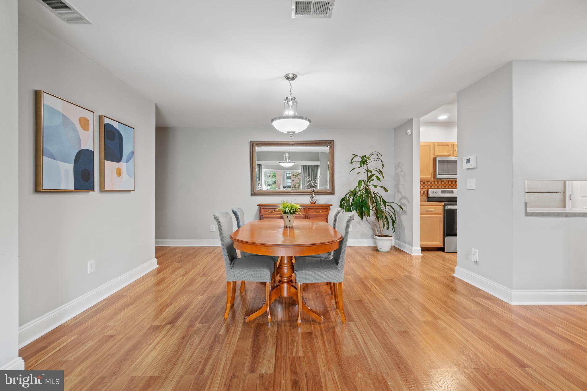 5590 Vantage Point Road, Unit 11 Columbia, MD 21044 - Photo 8 of 33 Gallery Image 8