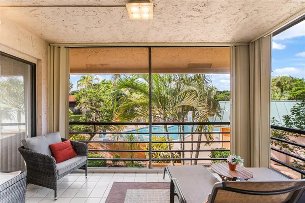 $2,400 | 11205 Green Lake Drive, Unit 204, Boynton Beach, FL 33437