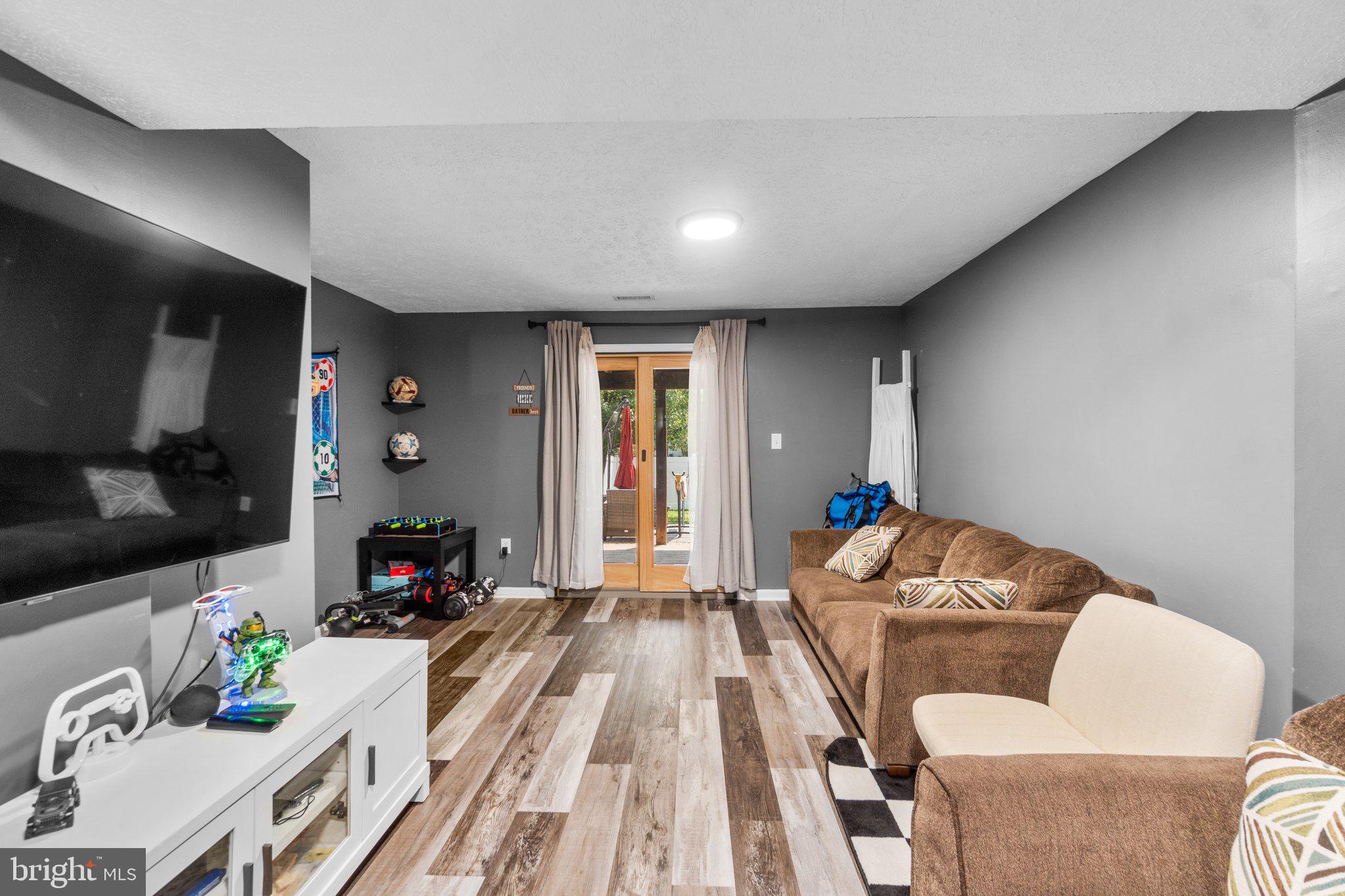 2023 Riding Crop Way Windsor Mill, MD 21244 - Photo 23 of 37