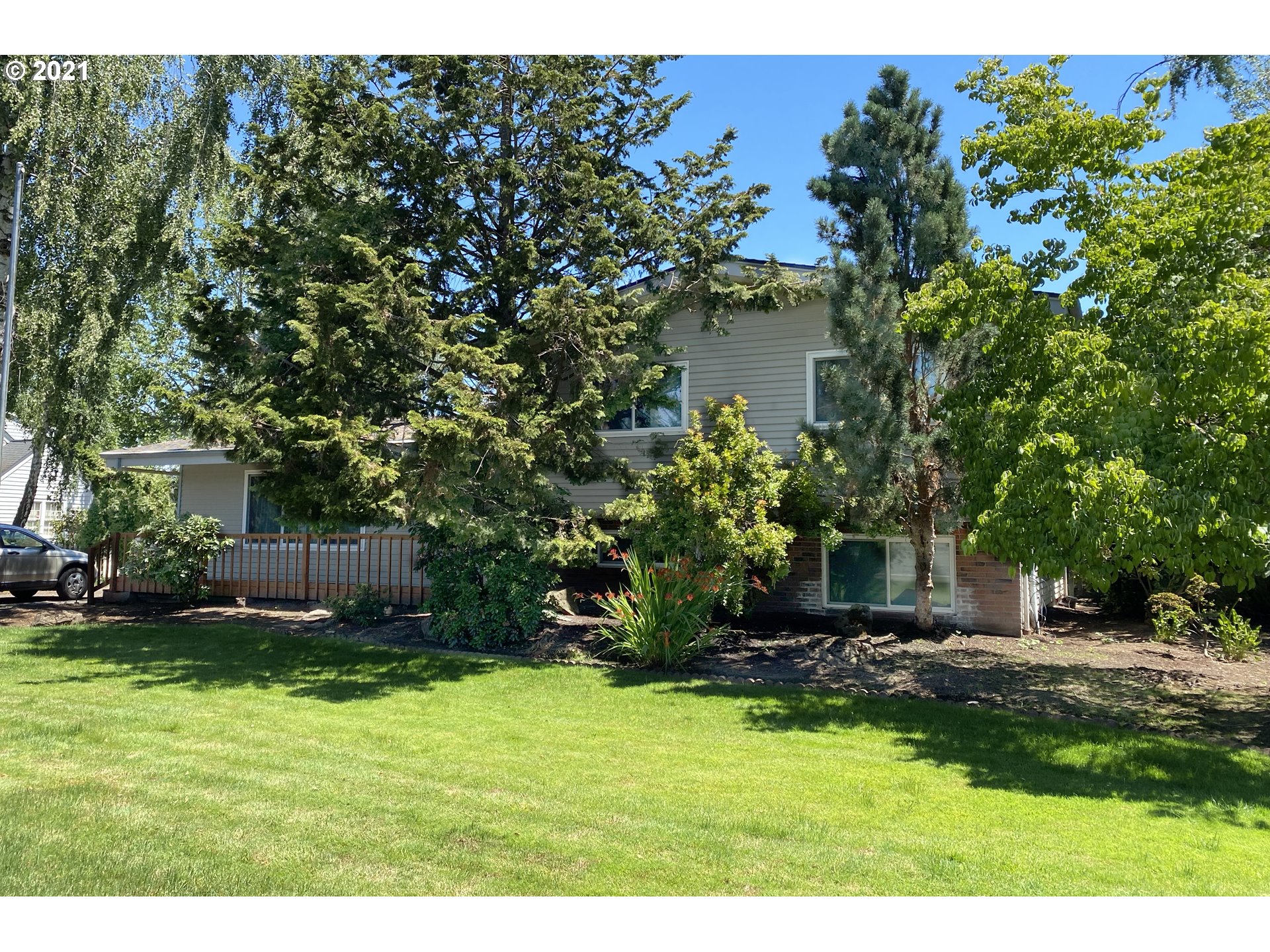 2580 North Boones Ferry Road Woodburn, OR 97071 - Photo 1 of 24 Gallery Image 1
