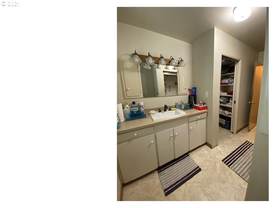 2580 North Boones Ferry Road Woodburn, OR 97071 - Photo 13 of 24 Gallery Image 13