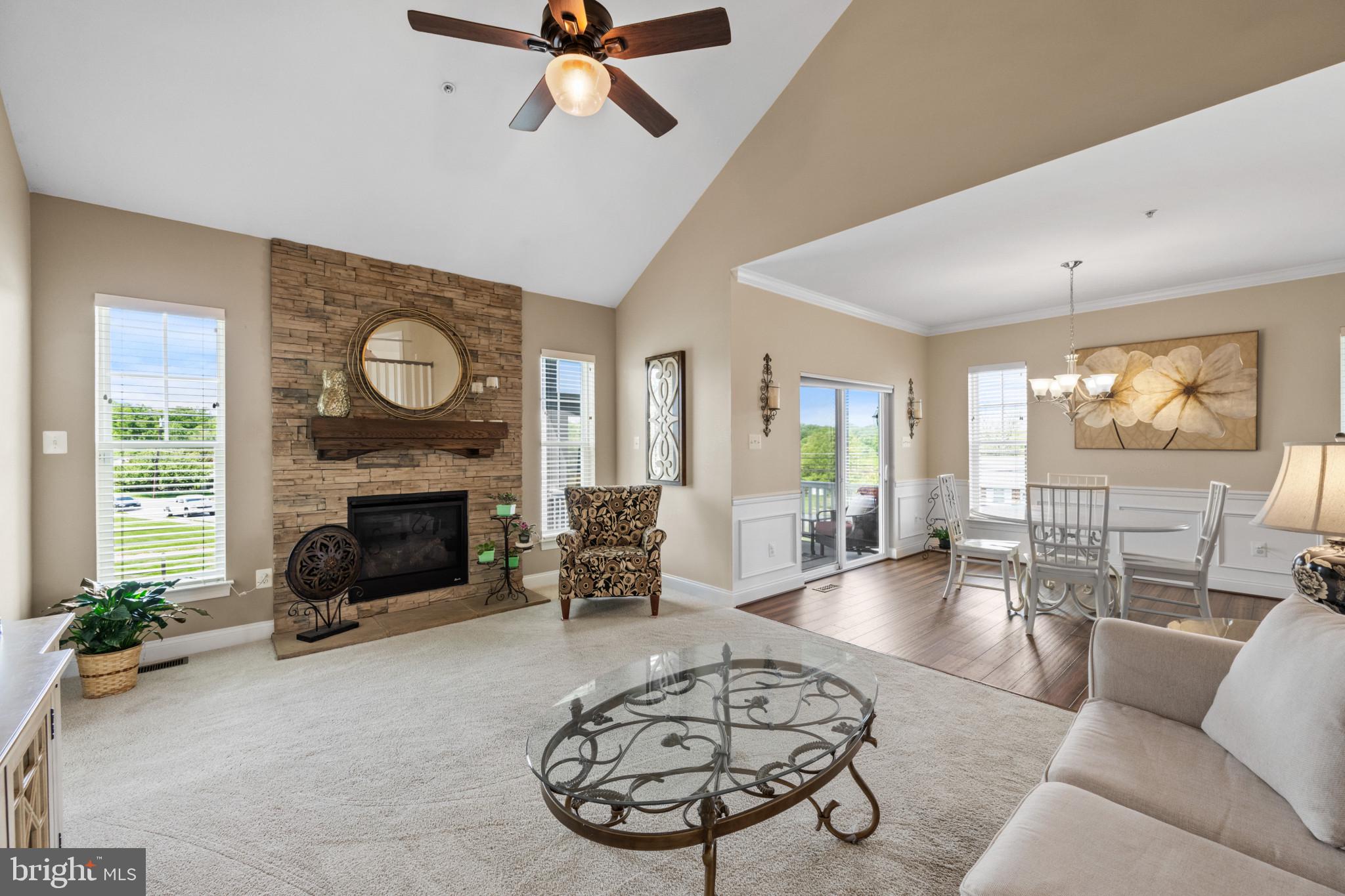 9736 Cross Road Perry Hall, MD 21128 - Photo 14 of 32 Family room