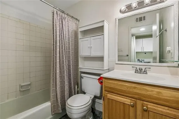 $1,600 | 825 Louisiana Avenue, Unit 6, New Orleans, LA 70115