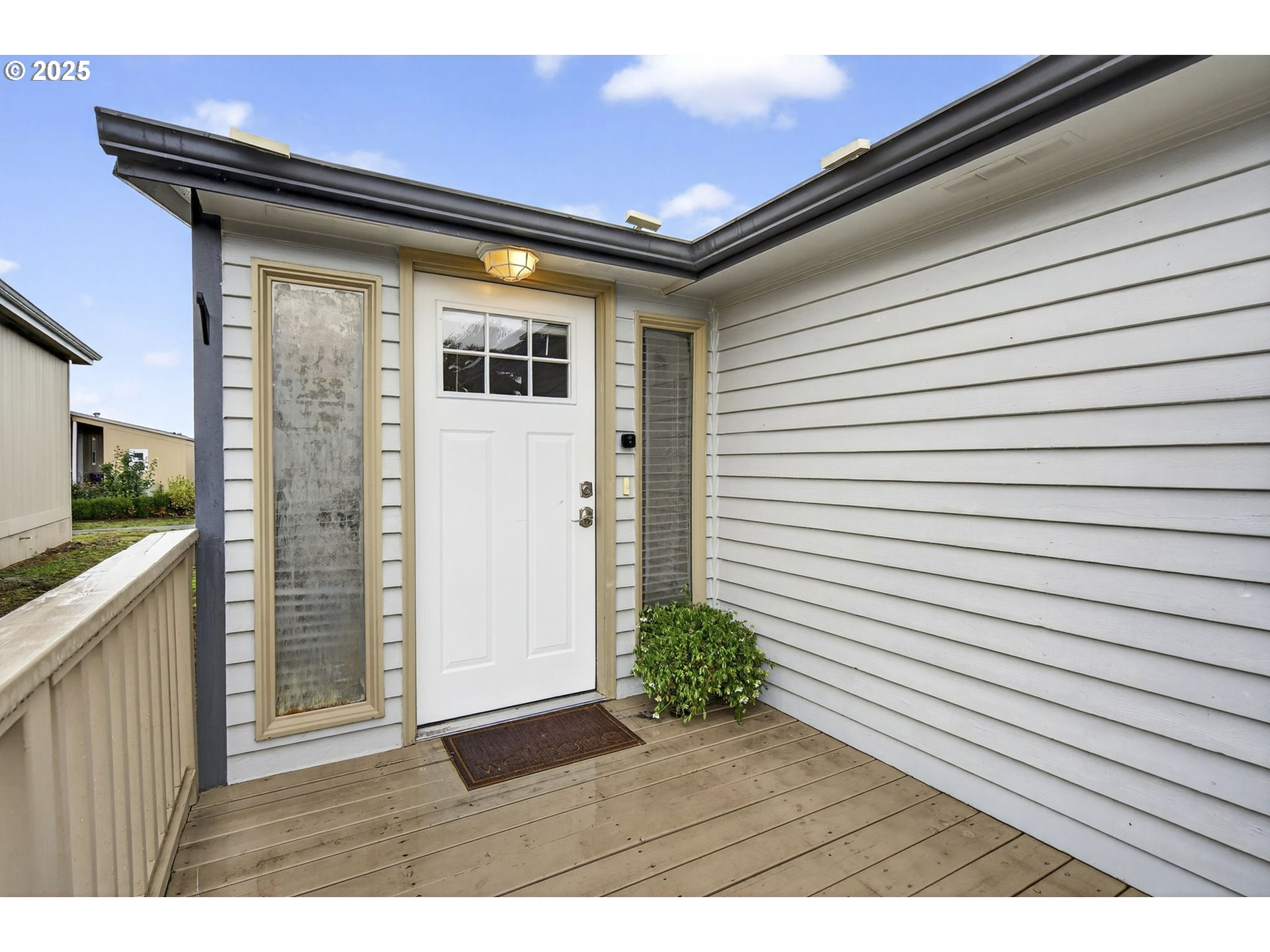 681 Southwest Concord Way Beaverton, OR 97006 - Photo 5 of 37