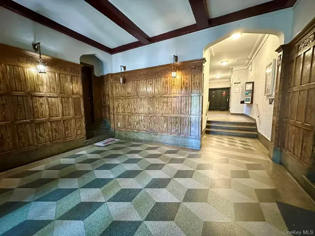 $333,000 | 155-17 Sanford Avenue, Unit 2F | Murray Hill - Flushing