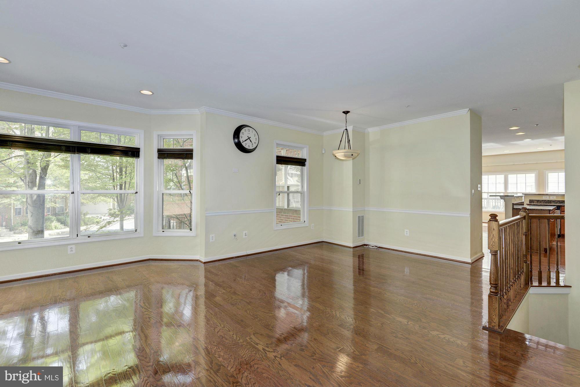 Living & Dining Area