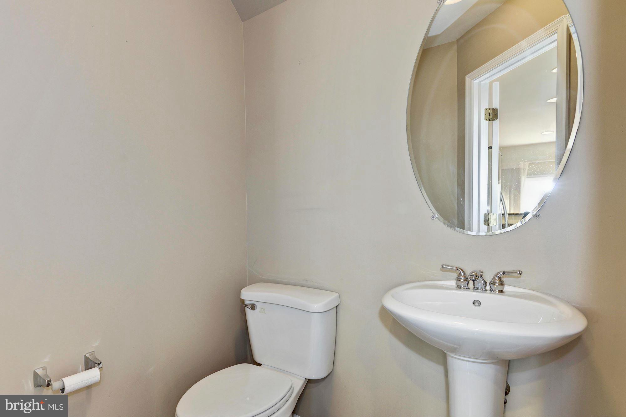 10226 Brighton Ridge Way, Unit 101 Columbia, MD 21044 - Photo 11 of 27 Powder Room