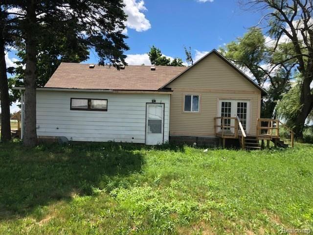3825 Sheridan Line Road Croswell, MI 48422 - Photo 5 of 15 IMG_1815.jpg