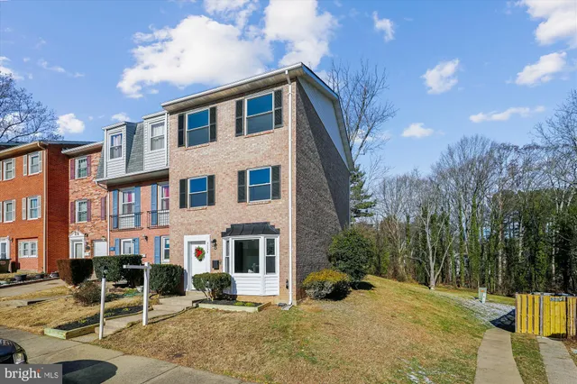 $475,000 | 3258 Birchdale Square, Woodbridge, VA 22193