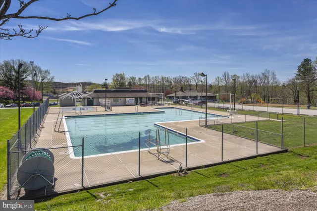 $475,000 | 3258 Birchdale Square, Woodbridge, VA 22193