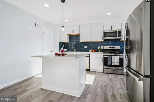 $475,000 | 3258 Birchdale Square, Woodbridge, VA 22193