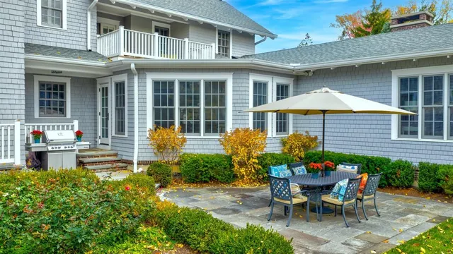 $3,199,900 | 213 Linden Street, Winnetka, IL 60093