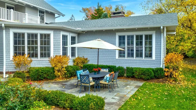 $3,199,900 | 213 Linden Street, Winnetka, IL 60093