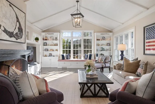 $3,199,900 | 213 Linden Street, Winnetka, IL 60093