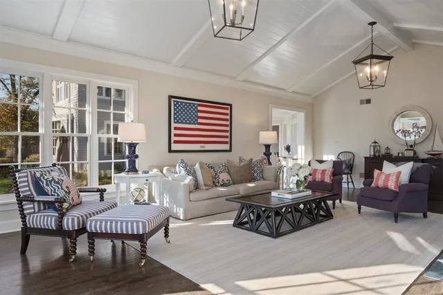 $3,199,900 | 213 Linden Street, Winnetka, IL 60093