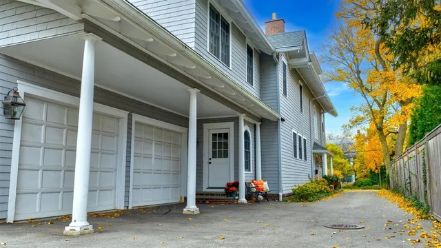 $3,199,900 | 213 Linden Street, Winnetka, IL 60093