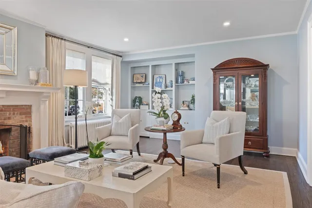 $3,199,900 | 213 Linden Street, Winnetka, IL 60093