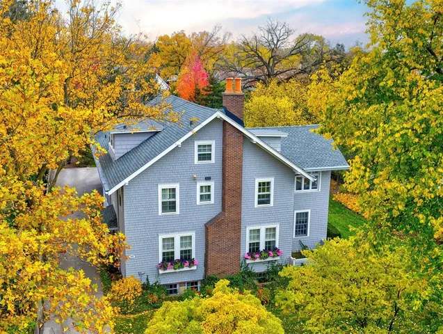 $3,199,900 | 213 Linden Street, Winnetka, IL 60093