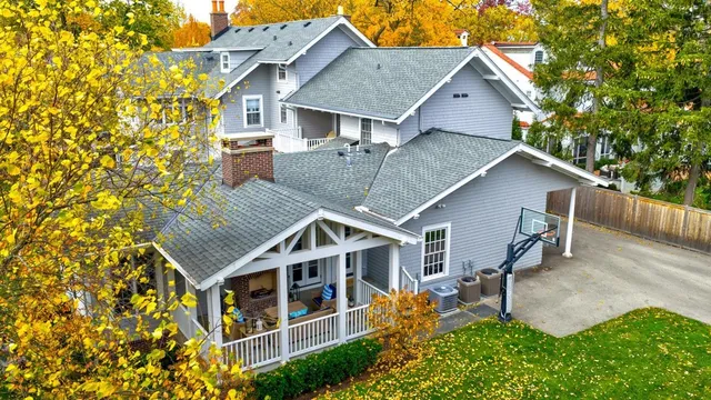 $3,199,900 | 213 Linden Street, Winnetka, IL 60093