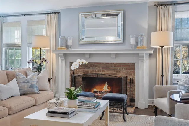 $3,199,900 | 213 Linden Street, Winnetka, IL 60093