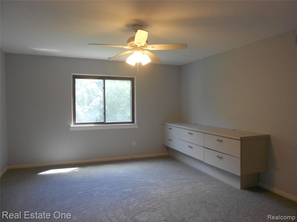 30414 Orchard Lake Road, Unit 10 Farmington, MI 48334 - Photo 9 of 14
