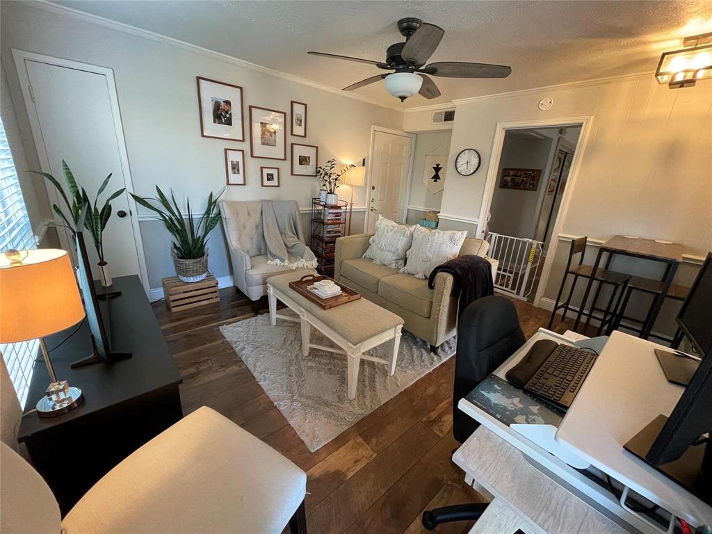 2003 Bennett Avenue, Unit 201 Dallas, TX 75206 - Photo 1 of 1 a living room with furniture