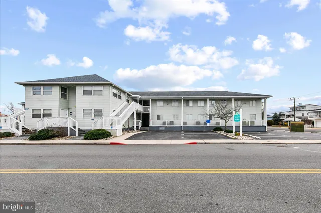 $385,000 | 207 8th Street, Unit 102C, Ocean City, MD 21842