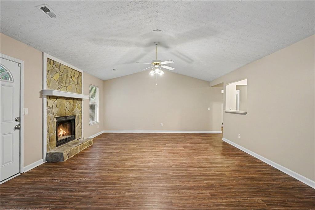 2900 Rosecommons Drive Hampton, GA 30228 - Photo 7 of 24