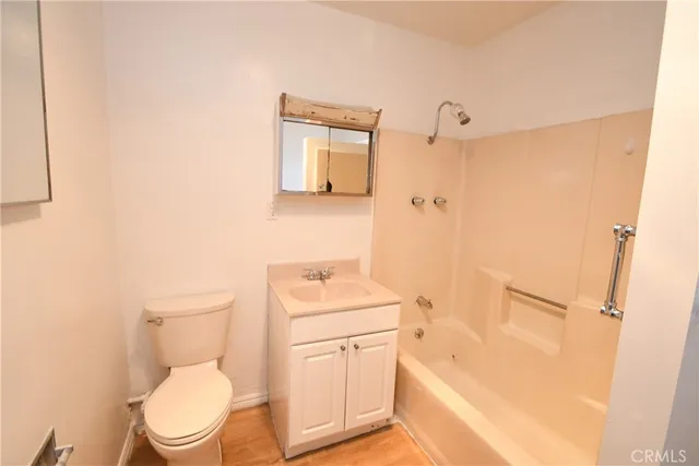 $610,000 | 4505 Lennox Boulevard, Lennox, CA 90304