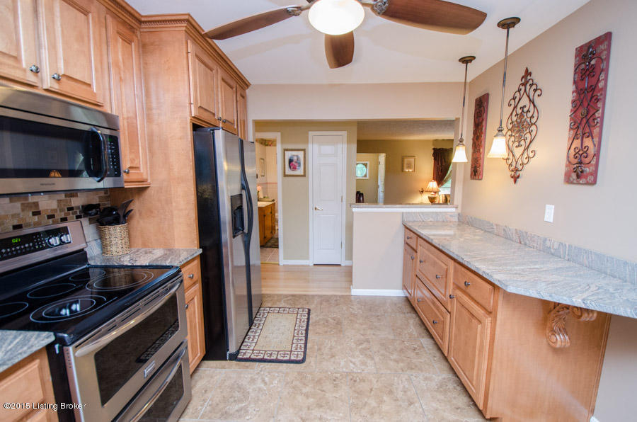 5304 Chenoweth Run Road Louisville, KY 40299 - Photo 17 of 66 Kitchen