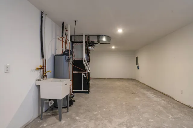 $695,000 | 1106 Hawthorne Avenue East, St. Paul, MN 55106