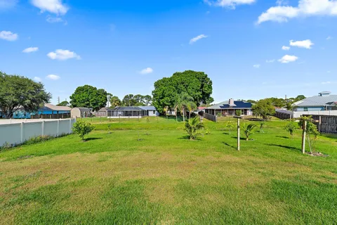 $385,000 | 1758 Southwest Success Street, Port St. Lucie, FL 34953